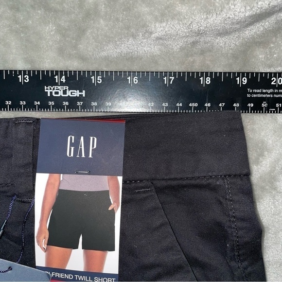 Gap Relaxed Girlfriend Twill Black Shorts 3% Stretch has Pockets Size 14 NWT - Picture 3 of 7